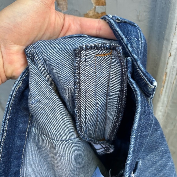 Mother The Drama High-Rise Flare Jeans, size 28 - Picture 10 of 11